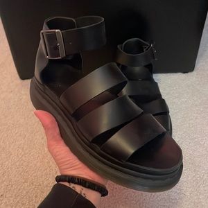 Women’s Doc Marten Gladiator Sandals sz 6